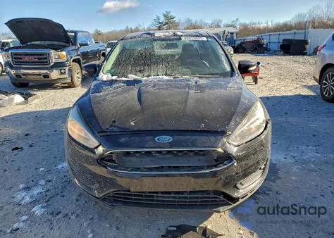 2017 Ford Focus Se z USA, uszkodzony, nr VIN 1FADP3F24HL325807